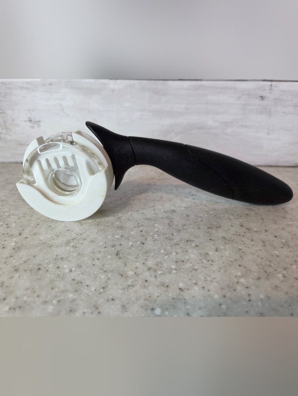 Pampered Chef Rolling Pastry Cutter 3 Interchangeable Plastic Wheels Crimper